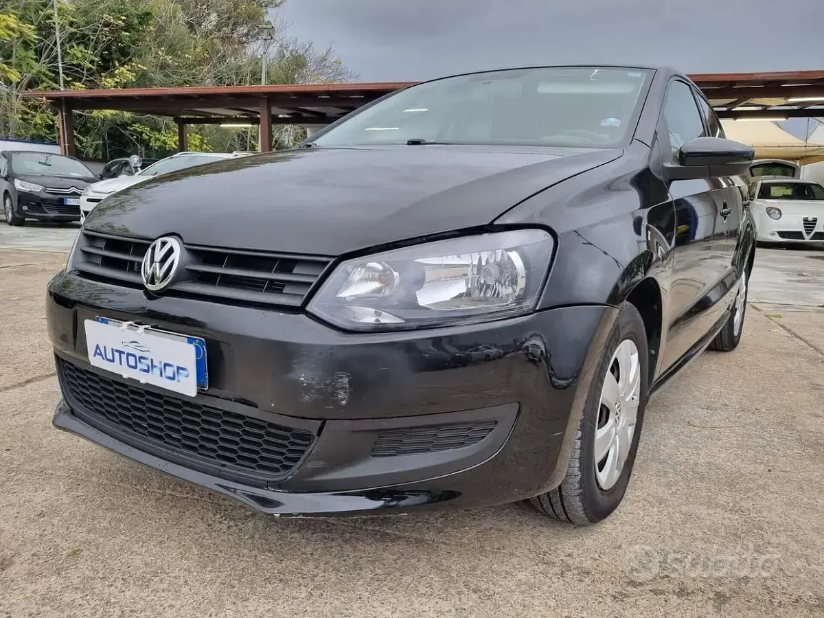 Usata VW Polo Trendline 75 CV (55 kW) 2013 Nero Utilitaria