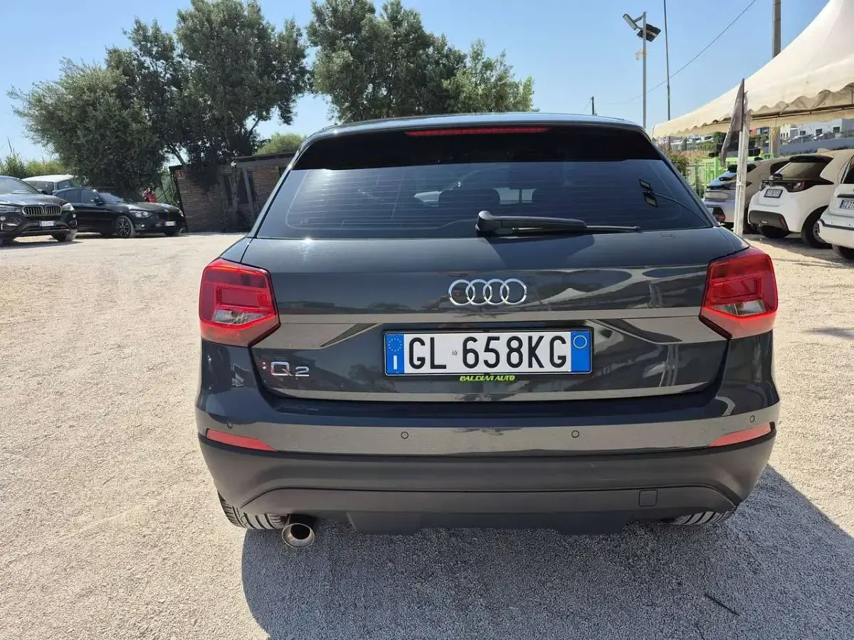 Usata Audi Q2 Ambiente 116 CV (85 kW) 2018 Grigio SUV