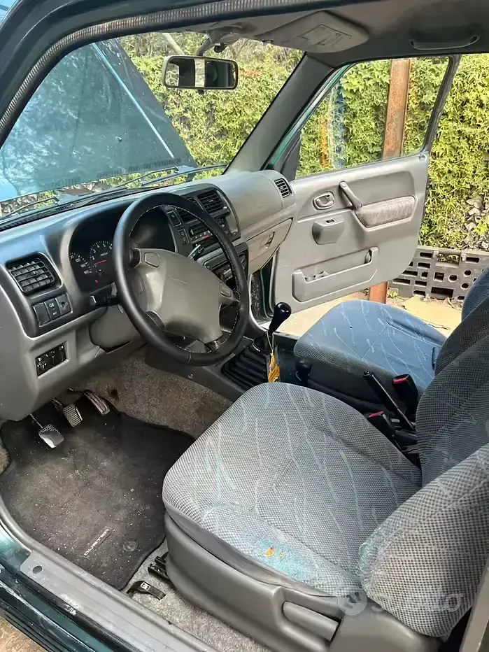 Usata Suzuki Jimny 82 CV (60 kW) 2002 SUV