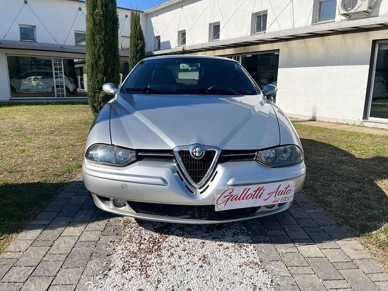 Usata Alfa Romeo 156 220 CV (161 kW) 1998 Grigiometall Berlina
