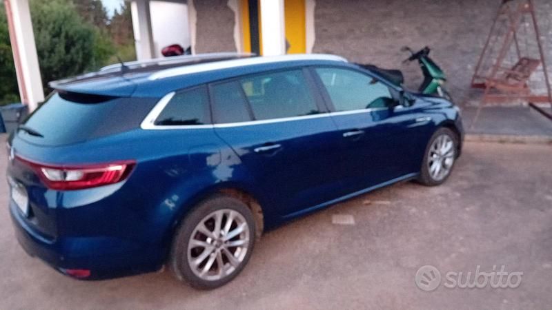Blu Usata 2017 Renault Mégane GrandTour Station wagon | 9000 € (Buon prezzo) - Immagine 1/3
