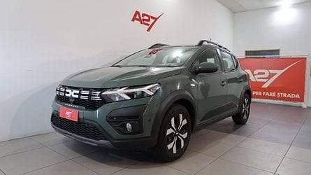 Usata Mazda 2 116 CV (85 kW) 2023 Grigio scuro Utilitaria