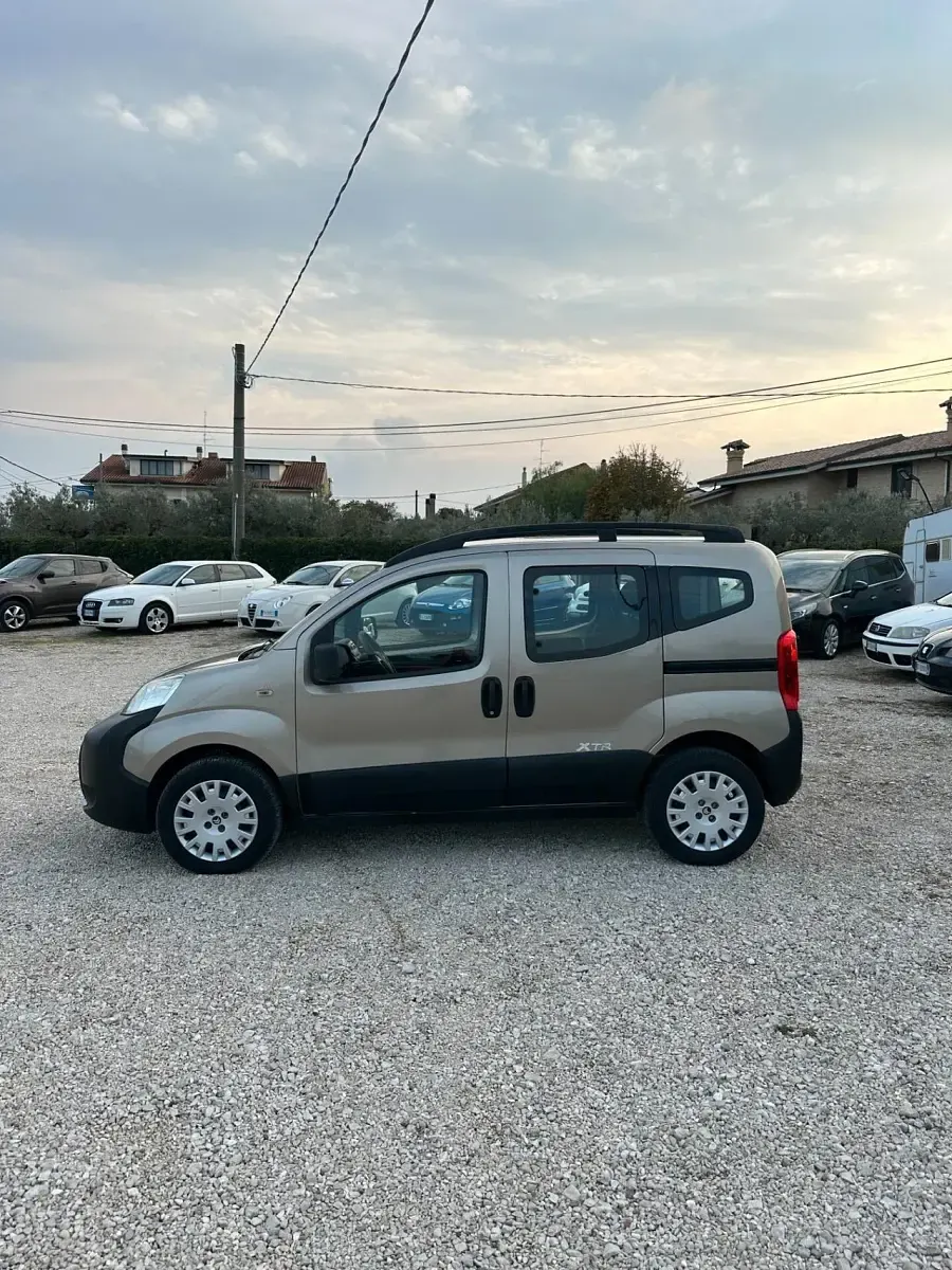 Usata Citroën Nemo XTR 75 CV (55 kW) 2011 Beige Monovolume