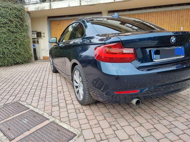 Usata BMW 218 Luxury Line 136 CV (100 kW) 2015 Blu/azzurro Coupé