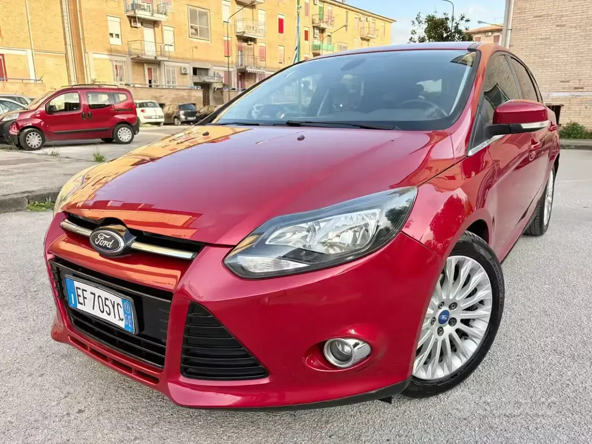 Usata Ford Focus 150 CV (110 kW) 2011 Rosso Berlina