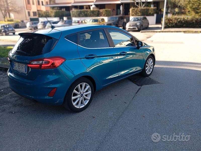 Usata Ford Fiesta 2017 Verde Utilitaria
