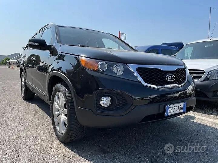 Nero Usata 2011 Kia Sorento Active SUV | 7600 € (Buon prezzo) - Immagine 1/4