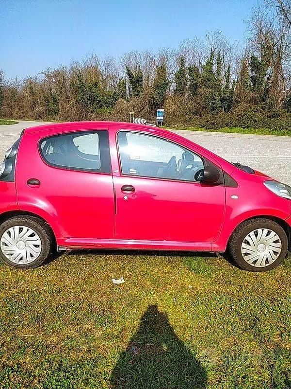 Gebraucht Citroën C1 68 PS (50 kW) 2007 Rot Kleinwagen