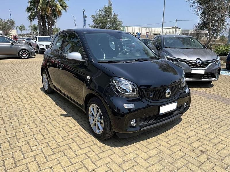 Usata Smart ForFour Electric Drive Prime 41 kW (56 CV) 2019 Nero Utilitaria
