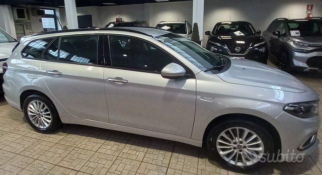 Usata Fiat Tipo Business 131 CV (96 kW) 2022 Grigio Station wagon