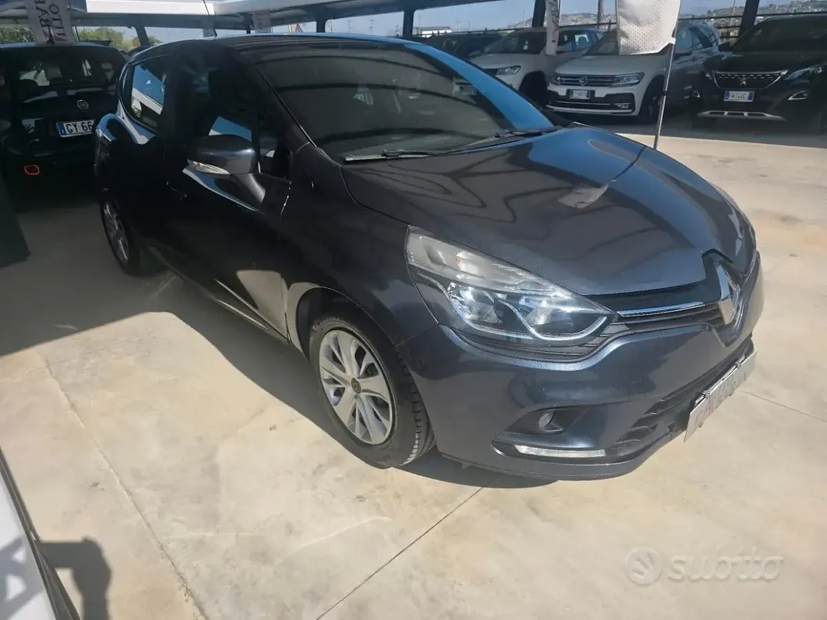 Usata Renault Clio IV Life 75 CV (55 kW) 2018 Blu Berlina
