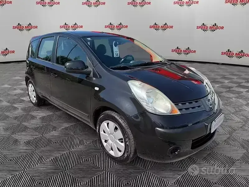 Usata Nissan Note 68 CV (50 kW) 2007 Nero Utilitaria