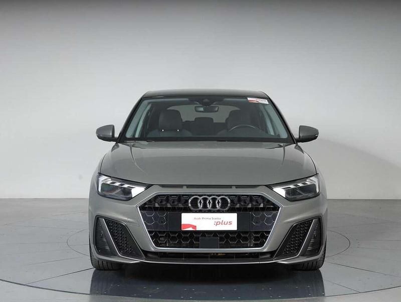Usata Audi A1 Sportback S-Line 150 CV (110 kW) 2024 Grigio chronos metallizzato ne Utilitaria