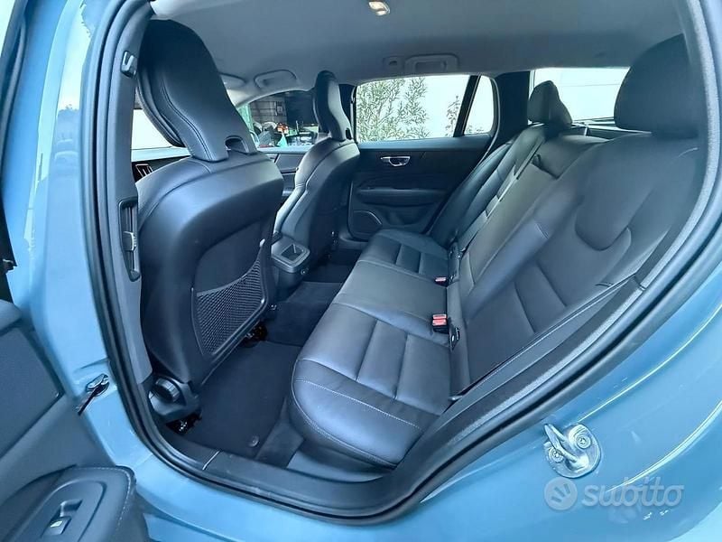 Usata Volvo V60 197 CV (144 kW) 2023 Station wagon