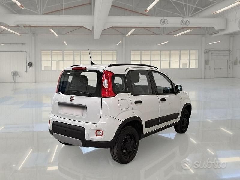Usata Fiat Panda 4x4 Wild 85 CV (62 kW) 2022 Bianco Utilitaria