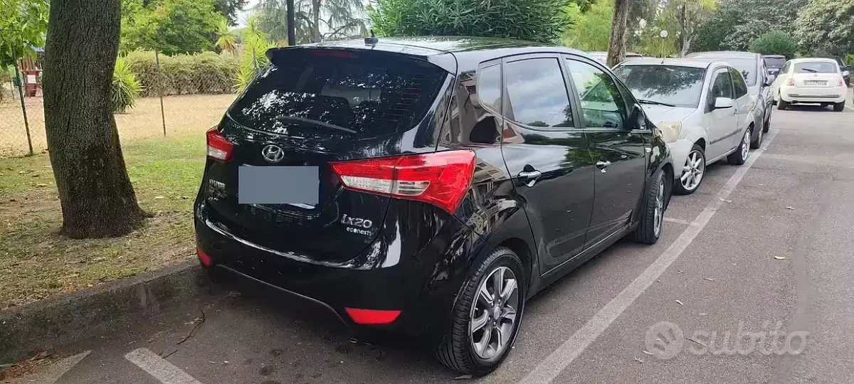 Usata Hyundai ix20 90 CV (66 kW) 2016 Nero Utilitaria