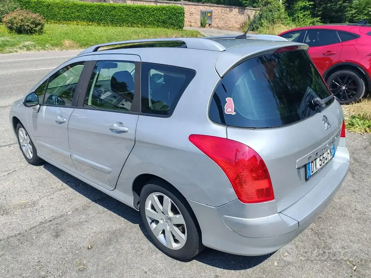 Usata Peugeot 308 Premium 120 CV (88 kW) 2008 Grigio Station wagon