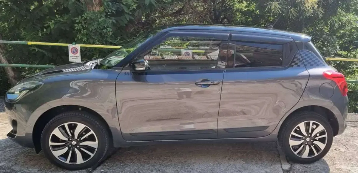 Usata Suzuki Swift 90 CV (66 kW) 2018 Grigio Utilitaria