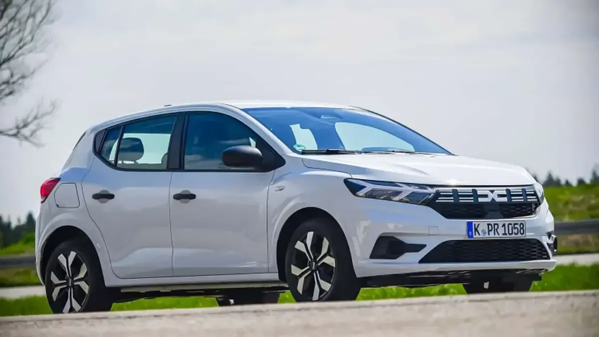 Nuova Dacia Sandero Essentiel 67 CV (49 kW) 2026 Argento Monovolume