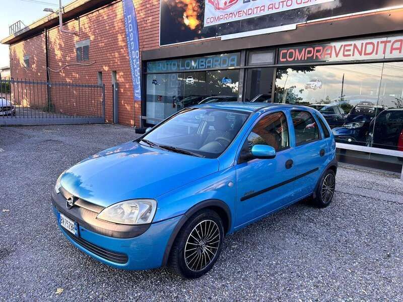 Usata Opel Corsa Comfort 75 CV (55 kW) 2001 Blu Berlina