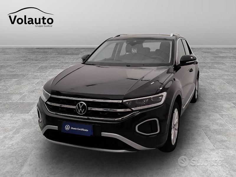 Nero Usata 2023 VW T-Roc Style SUV | 24.700 € (Buon prezzo) - Immagine 1/4