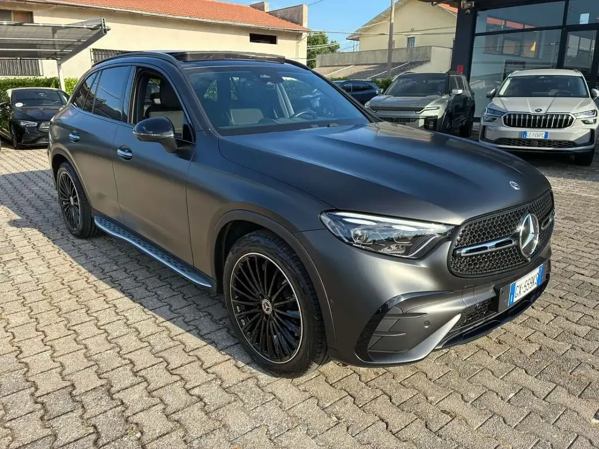 Usata Mercedes GLC300 AMG Line Premium Plus 269 CV (197 kW) 2025 Grigio SUV