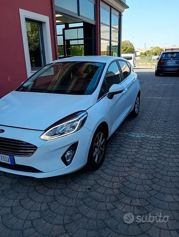 Usata Ford Fiesta Titanium 125 CV (91 kW) 2021 Bianco Utilitaria