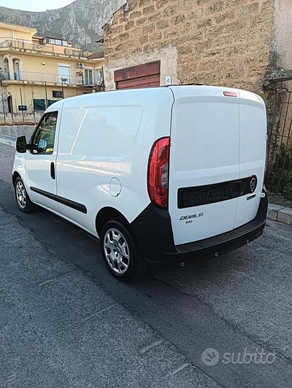 Usata Fiat Doblò 2019 Bianco Monovolume