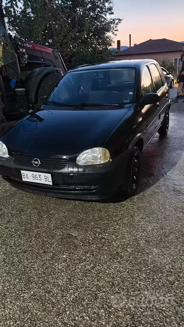 Occasion Opel Corsa 1998 Noir Citadine