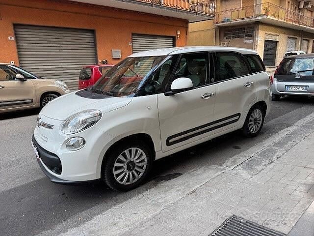 Bianco Usata 2013 Fiat 500L Living Monovolume | 7200 € (Buon prezzo) - Immagine 1/4