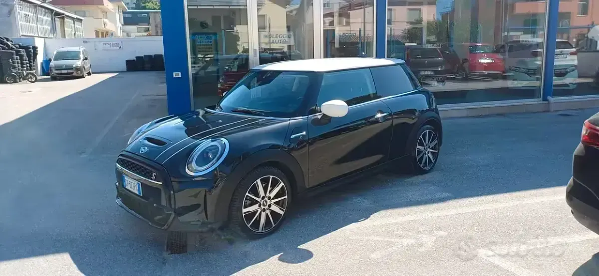 Usata Mini Cooper S Coupé Resolute Edition 178 CV (130 kW) 2023 Nero Coupé