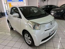 Toyota iQ