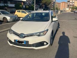 Toyota Auris Hybrid