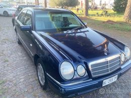 Mercedes E200