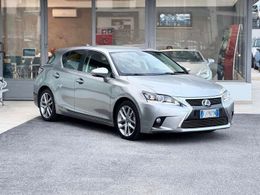 Lexus CT200h