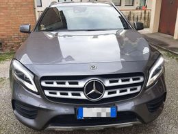 Mercedes GLA220