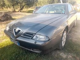 Alfa Romeo 166