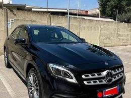 Mercedes GLA220