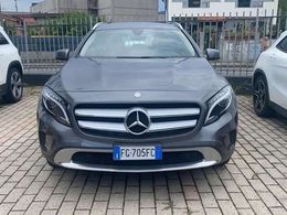 Mercedes GLA200