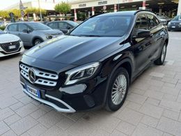 Mercedes GLA220