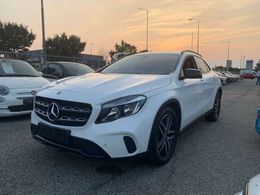 Mercedes GLA220