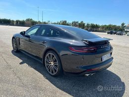 Porsche Panamera 4S