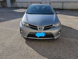 Toyota Auris Hybrid