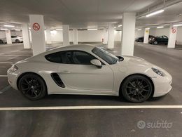 Porsche 718 Cayman