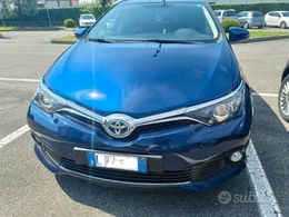 Toyota Auris Hybrid