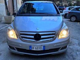 Mercedes B200