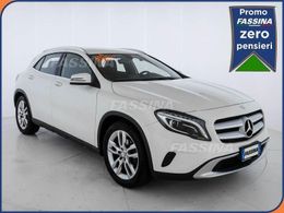 Mercedes GLA220