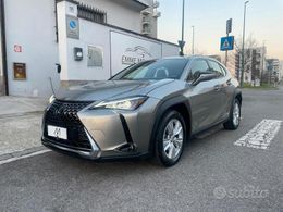 Lexus UX 250h