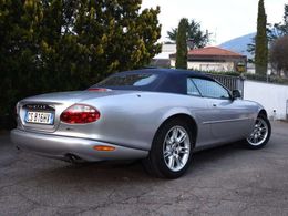 Jaguar XK8
