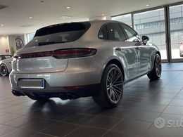 Porsche Macan S